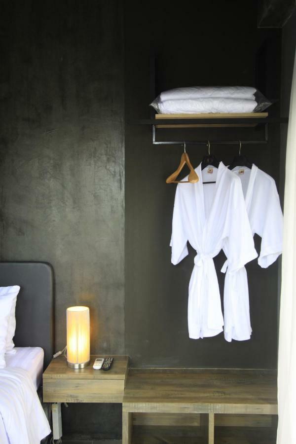 The Nichehome Waterside Living Chiang Mai Extérieur photo