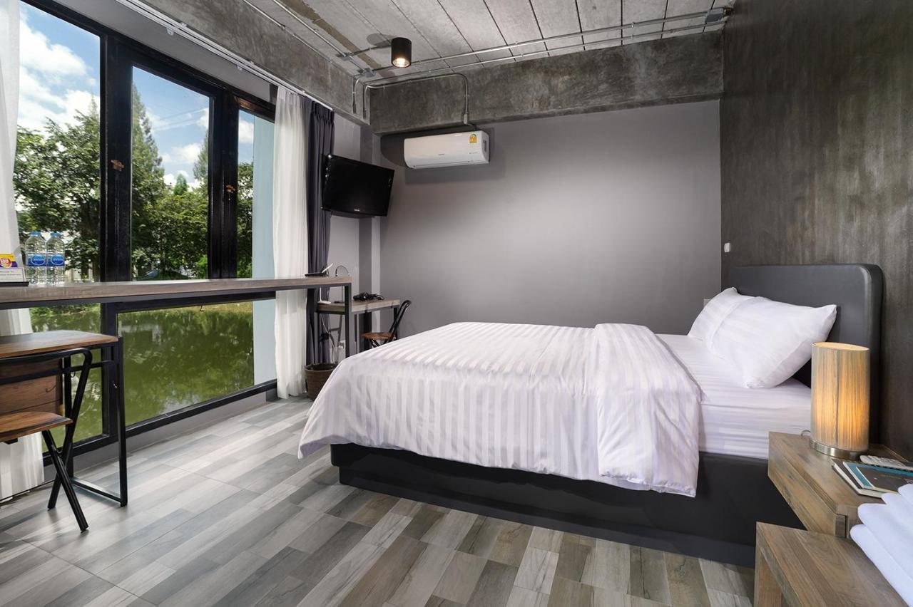 The Nichehome Waterside Living Chiang Mai Extérieur photo